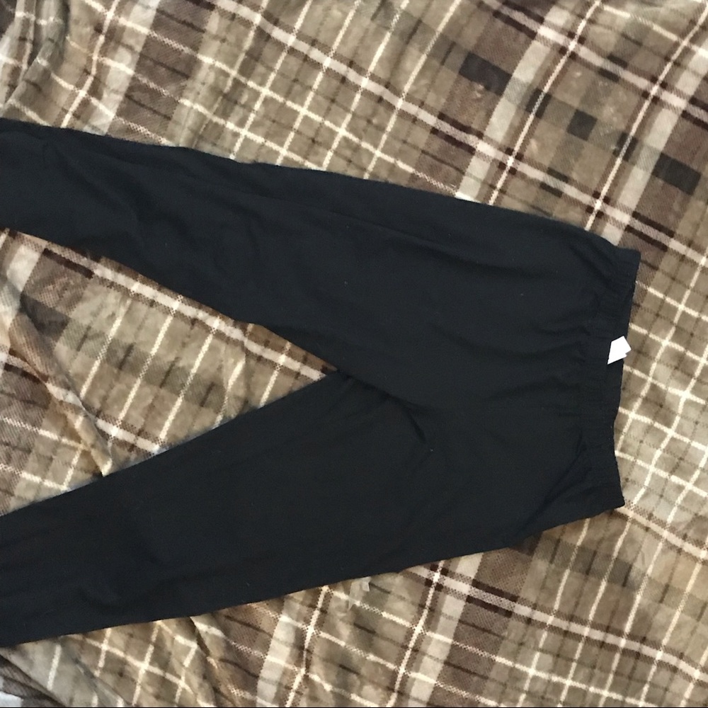 black leggings